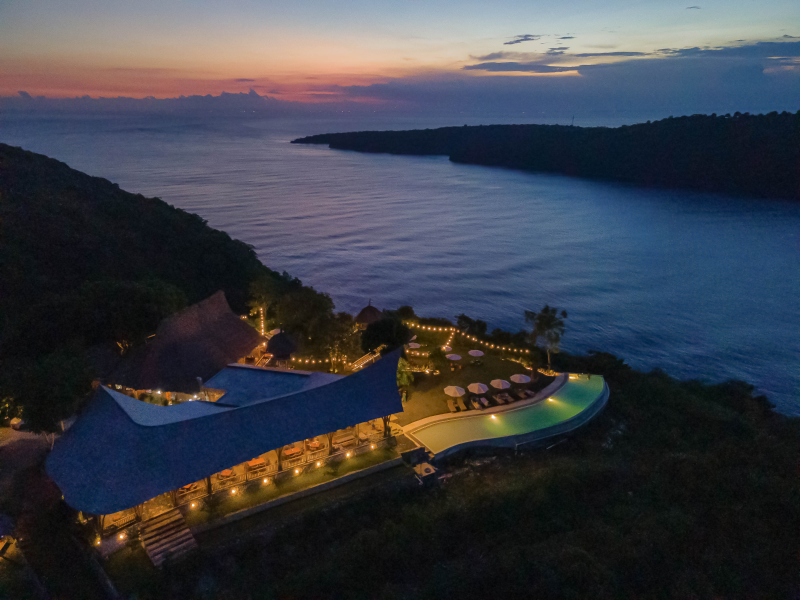Amok Sunset_ Where Good Vibes Meet Epic Sunsets in Nusa Penida